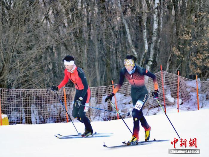 2025伯希和杯滑雪登山赛吉林开赛 139名选手角逐米