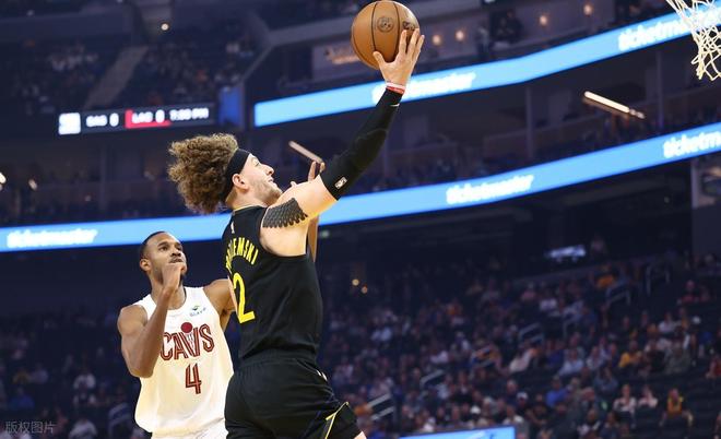 哈登25+17助攻 米切尔爆发骑士客场力克勇士冲击