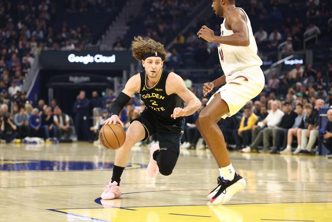 哈登25+17助攻 米切尔爆发骑士客场力克勇士冲击