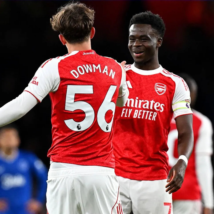 哲凯赖什世界杯庆功照引热议 阿森纳瞄准科法内