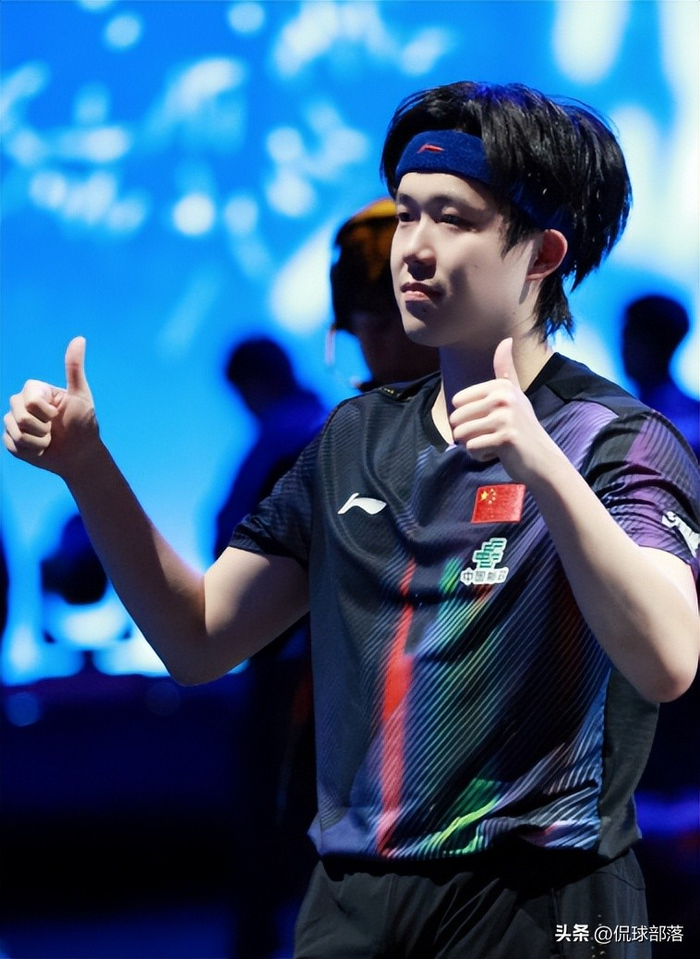 王楚钦夺冠后突赴医院治疗 揭秘职业运动员的伤